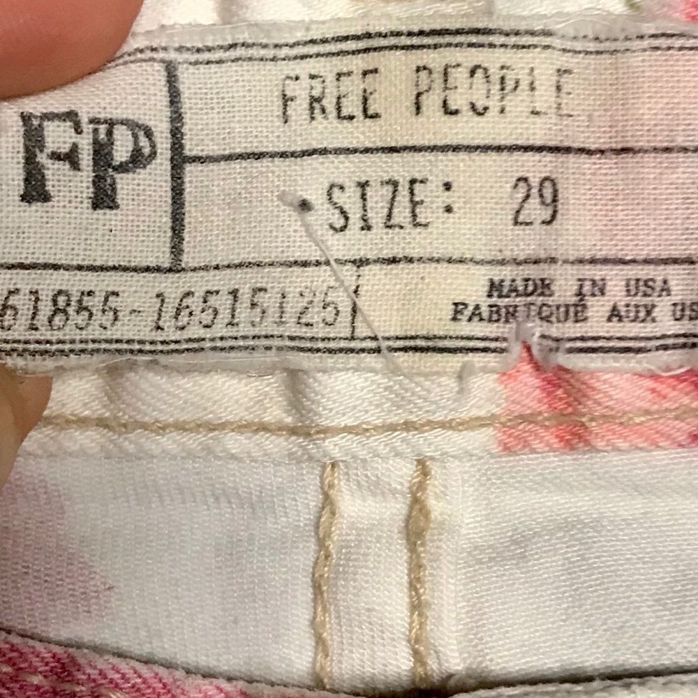 ❌SOLD❌ FREE PEOPLE Off White Floral Skinny Jeans - Picture 7 of 7